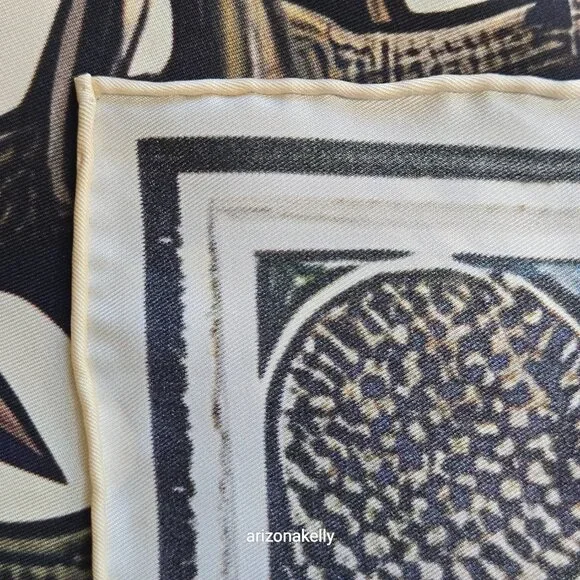 NWT Artifact Silk Scarf "Blueberries" William Morris Arts & Crafts - Picture 8 of 12